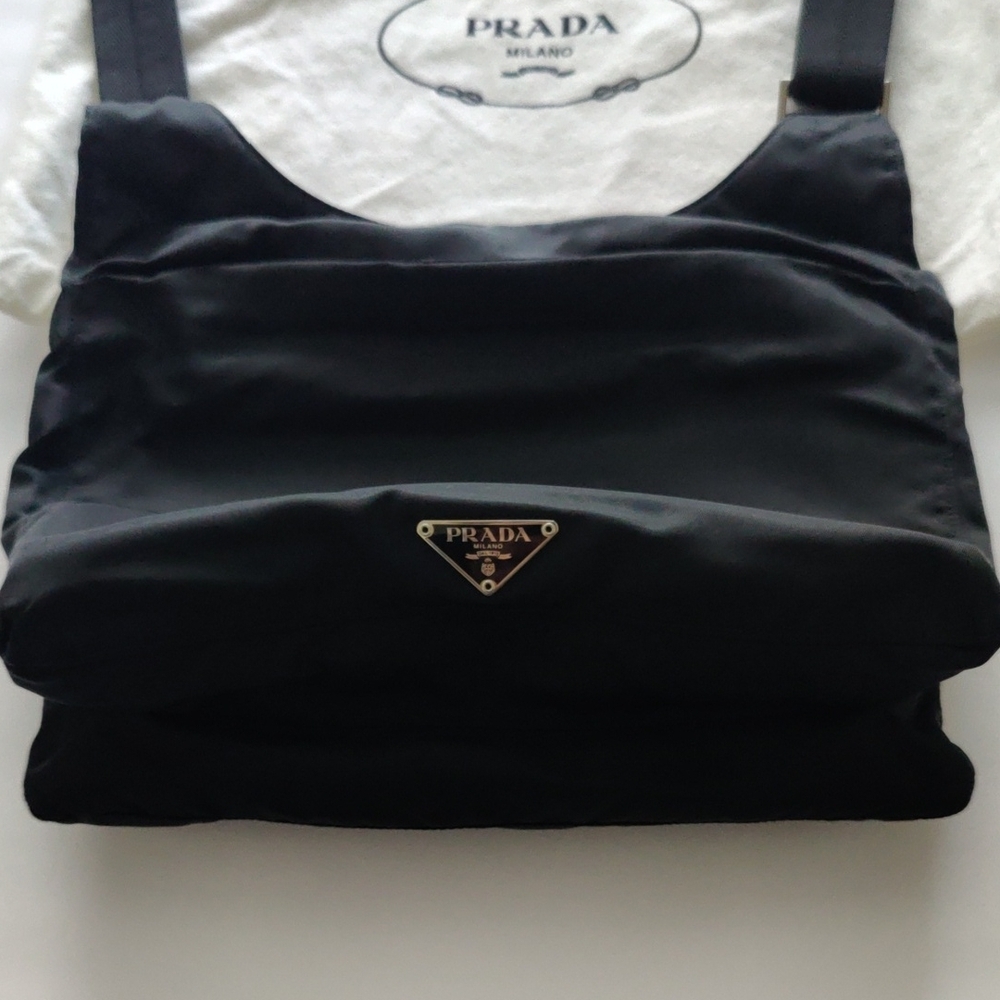 Prada Black Nylon Messenger Bag - Authentic - Picture 3 of 7